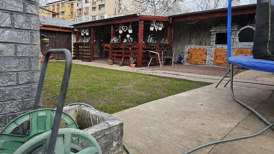 Vand casa Calafat str Decebal - 4