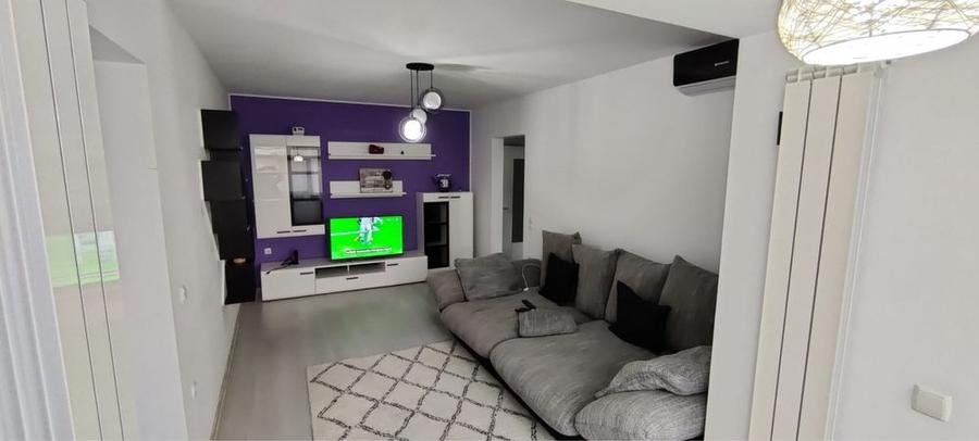 De vanzare apartament cu 3 camere zona Garii - 1