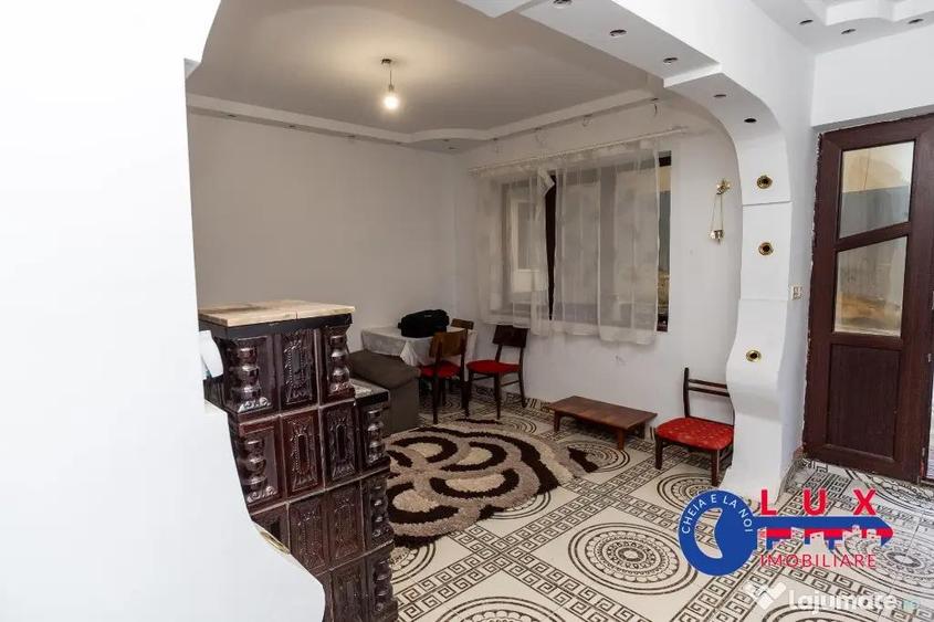 Casă cu 2 camere cu Teren 250 Mp în Central