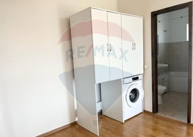 Apartament de inchiriat 3 camere, Aleea Rosiorilor - 10