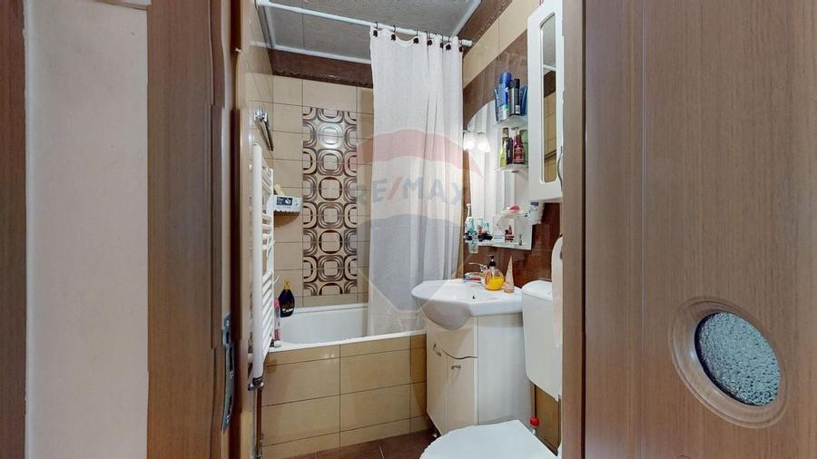 Apartament cu 2 camere de vânzare în zona Florilor - 9