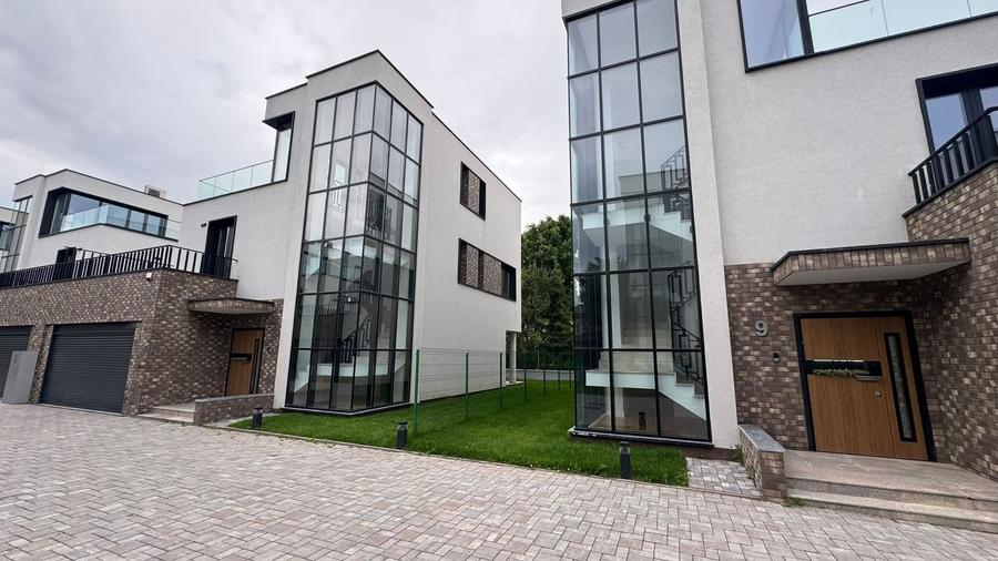 Casă Premium Inchiriat / 5 Camere cu Piscina Privata / Iancu Nicolae - 2