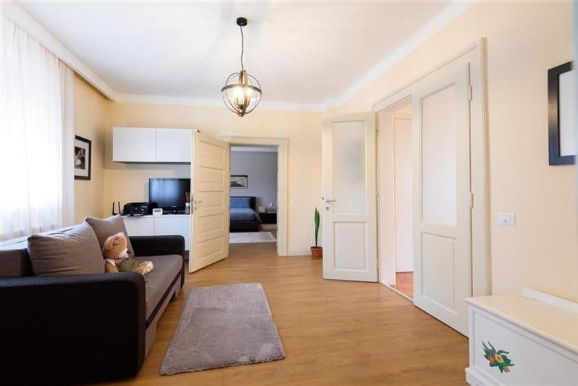 Proprietate nobiliara, cu influente moderne, Prejmer, Brasov- rezidential/ comer - 12