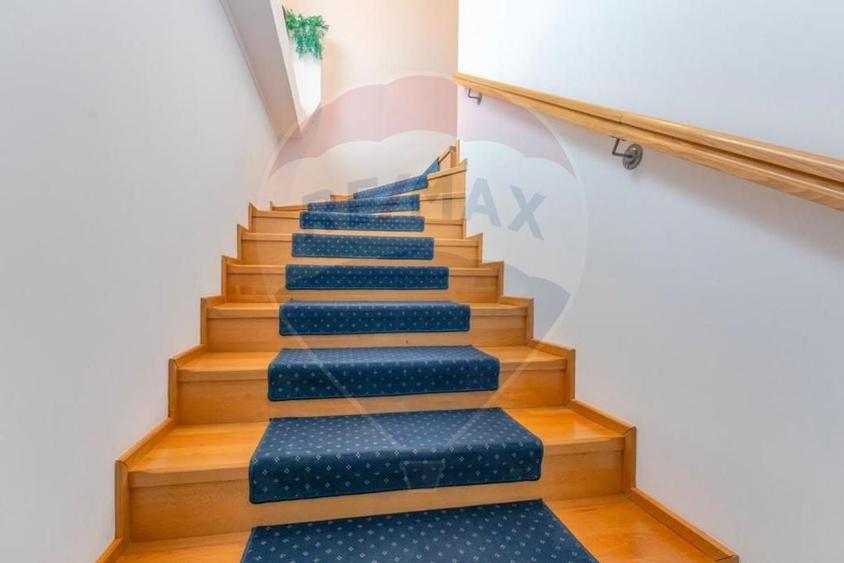 Proprietate turistică cu 14 camere, poziționare excepțională – Râșnov - 20