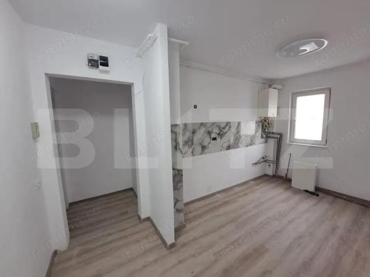 Apartament 2 camere, 43 mp, complet renovat etaj intermediar - 1