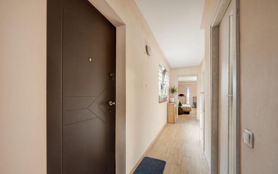 TANTAVA - GRADINARI, CASA 70 MP, LOT - 1557 MP! - 9