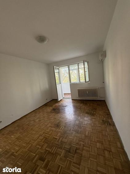 Vanz. 2 Cam. Drumul Taberei, Plaza Romania, Parc, Metrou Romancierilor - 5