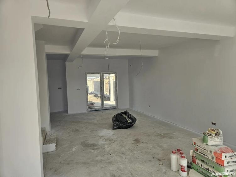 Vand duplex despar?it prin camera tehnica de 123mp utili - 2