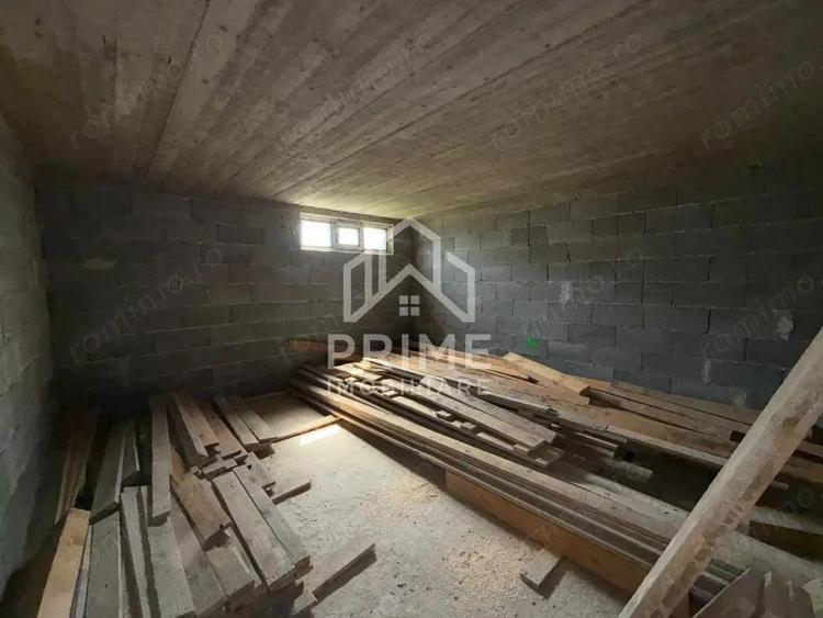 CASA LA ROSU DE VANZARE (ZONA AMPOI 3) 290 MP UTILI - 500 MP TEREN. - 12