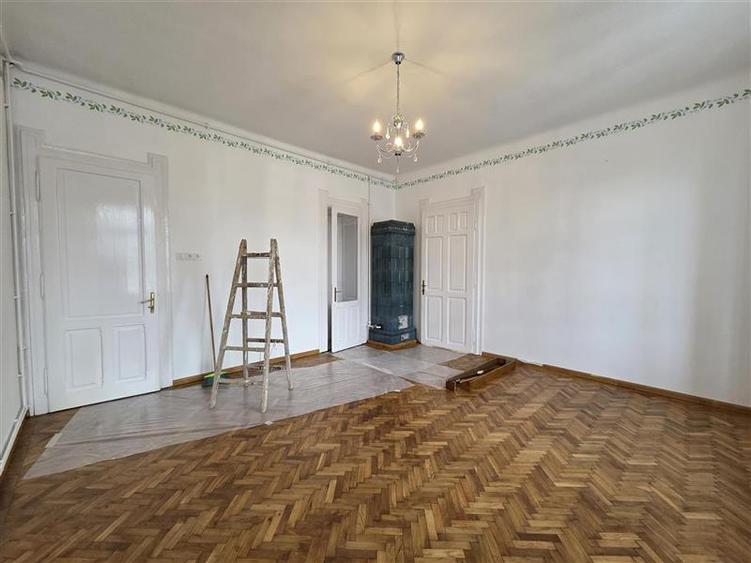 Apartament superb renovat in Centrul Istoric Brasov - 9