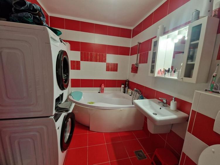 Apartament 3 camere, parcare, str Florilor Floresti Atelierul de Pizza - 15