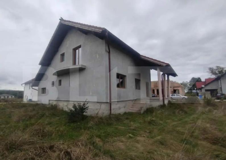 Casa de 140 mp, pe 2 nivele, 4 camere, oras Beclean - 3