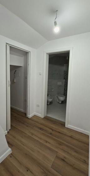Apartament complet renovat cu 4 camere - 29
