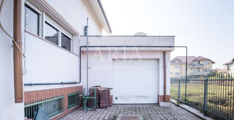 VILLA -  20m deschidere la lac -  2000mp teren - BANEASA - 4