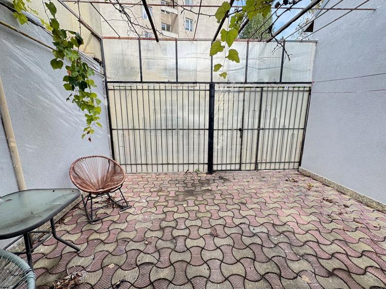 Spatiu comercial in Centrul orasului, 163 mp teren - 2