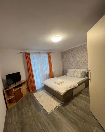 OFERTA LAST MINUTE! Pensiune 6 camere Moeciu de Sus disponib - 1