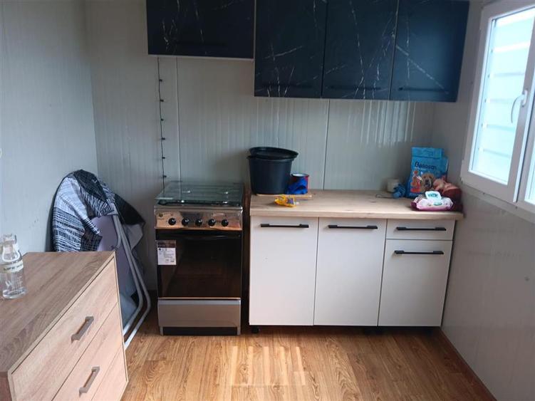 OCAZIE! Ciurbesti TEREN 700mp cu AUT. de CONSTRUCTIE casa parter si utilitati - 6