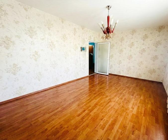 Ocazie! Apartament 3 camere de vanzare, etaj intermediar, 2 balcoane - 1