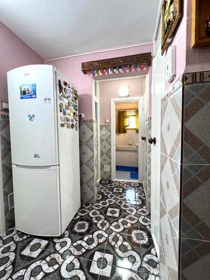 Apartament luminos 2 camere, decomandat, etaj 4 din 4, Micro 17 - 10