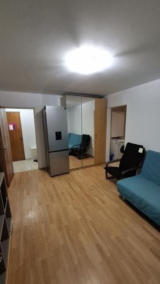 Apartament cu 2 camere semidecomandat, mobilat în Teiul Doamnei
