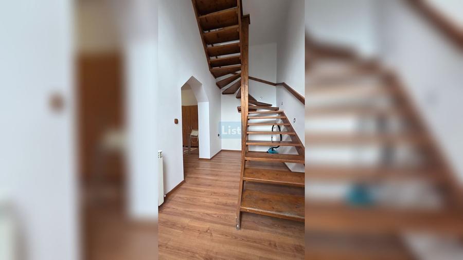 Casă P+M 4 camere, central - 2
