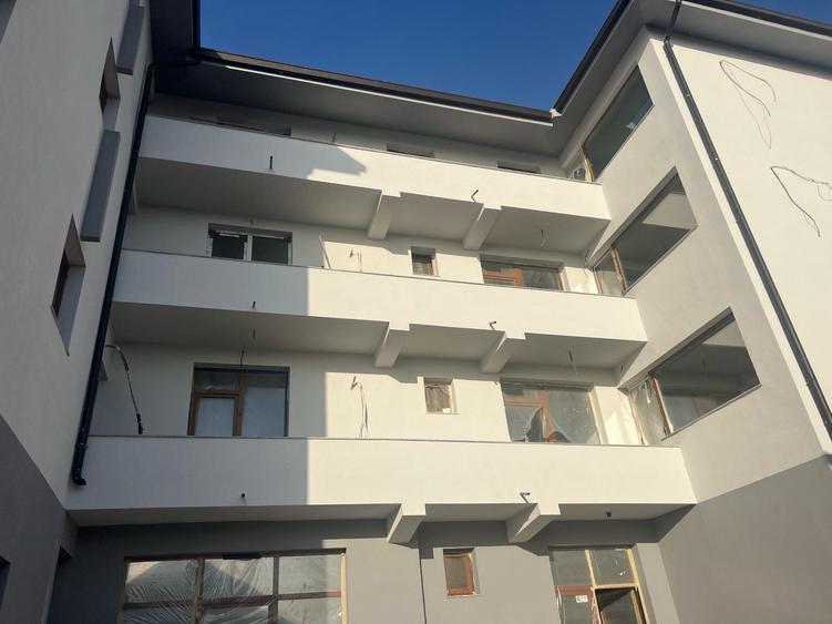 Vânzare/Inchiriere Azil Modern în Techirghiol - Parter + 3 Etaje - 5