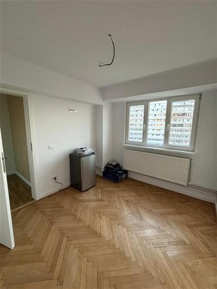 Apartament cu 4 camere decomandat în Mazepa 1