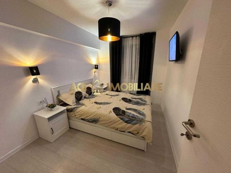 Apartament cu 3 camere decomandat, mobilat în Berceni