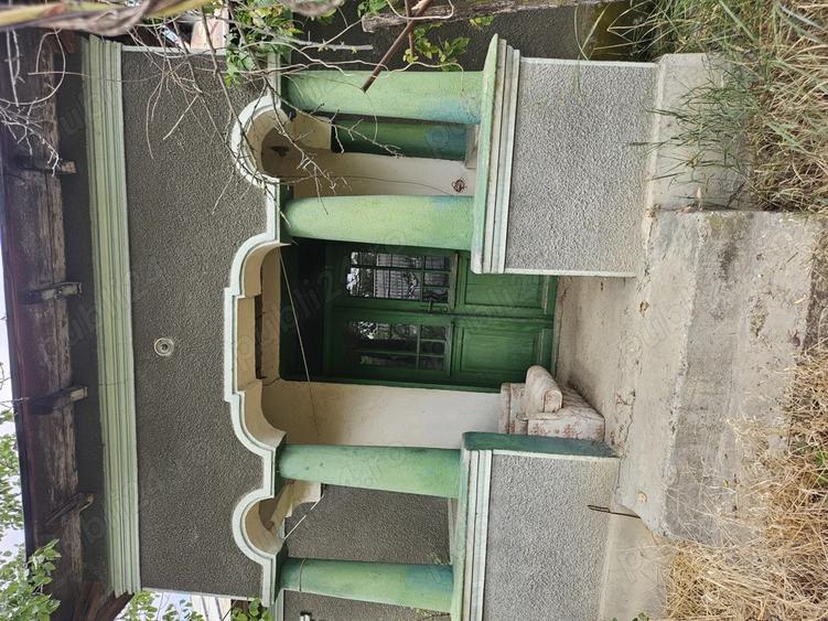 Gospodarie cu 2 case Comuna Trivale Mosteni, sat , la 30 km de Alexandria, jude?ul Teleorman 20 000 - 10