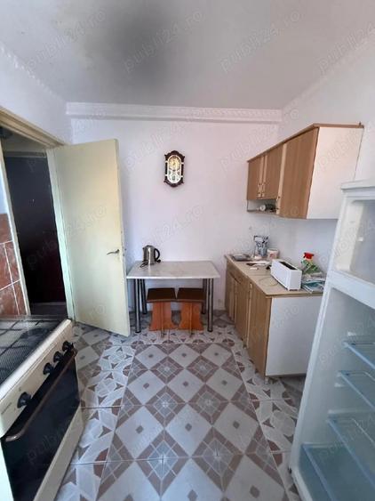 Vand ap.3 camere semidecomandat - 2