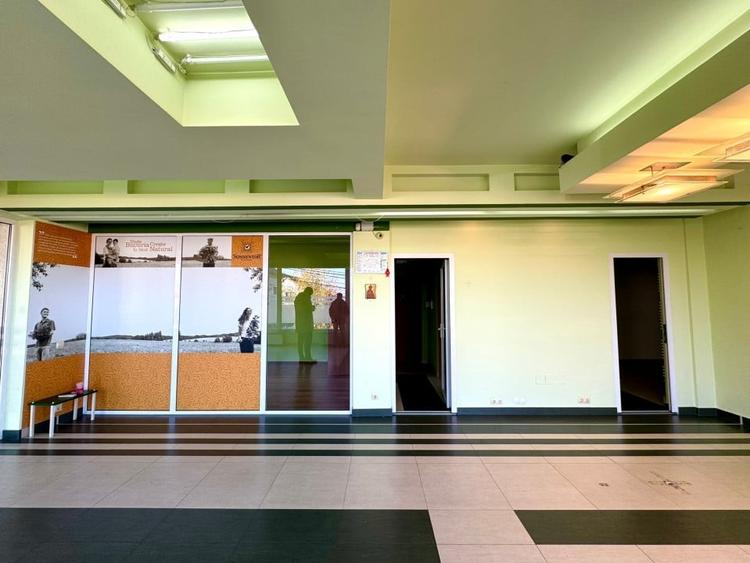Spatiu comercial cu vitrina, 98 mp, preluare chiriasi, zona Grand Hotel Italia - 3