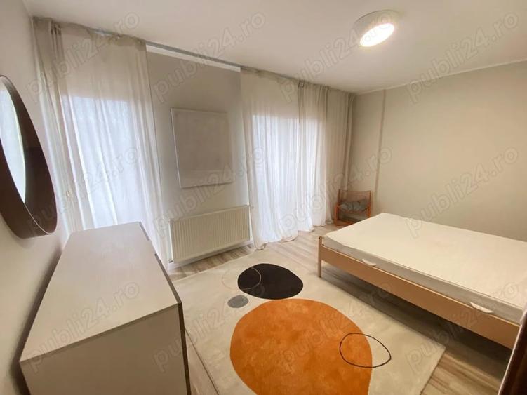 Apartament cu 3 camere decomandat în Intim