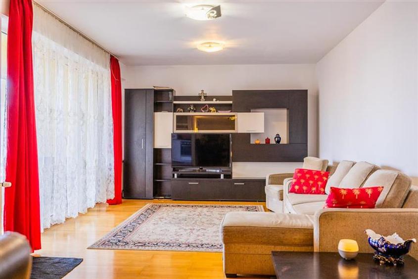 3D& Film! Decomandat, etaj2, terasa, parcare, Central, Brasov - 1