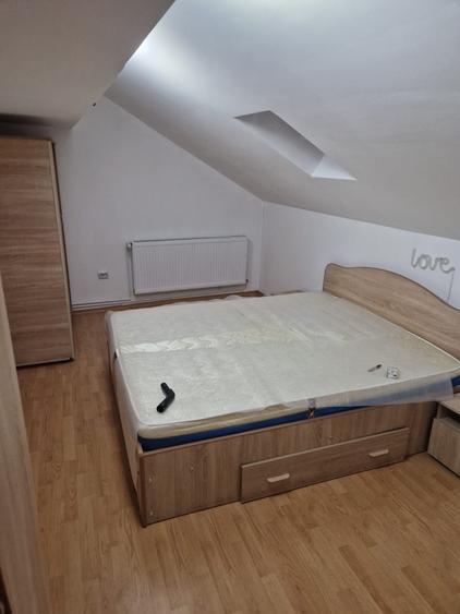 Casă cu 2 camere în Central