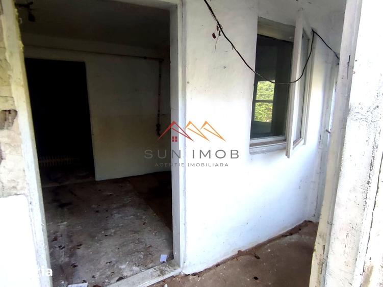 CASA DE VANZARE | 1.486 MP TEREN | URLETA - 10