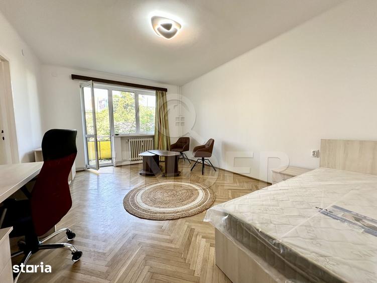 Apartament cu 3 camere decomandat în Central