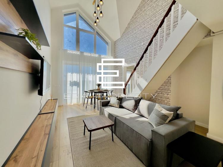 Apartament cu 4 camere decomandat în Cristian