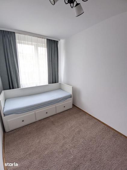 Apartament cu 3 camere semidecomandat în Central