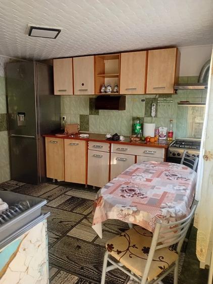 Casă cu 3 camere cu Teren 700 Mp în Tătărași