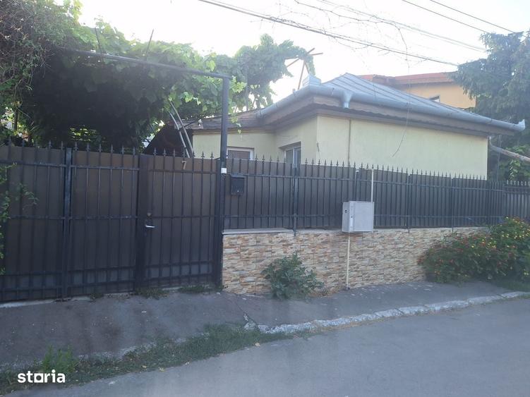 Casă cu 4 camere în Central