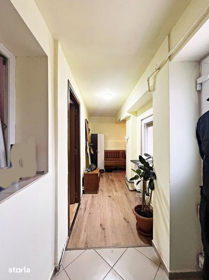 Casă cu 5 camere decomandat cu Teren 440 Mp în Ultracentral