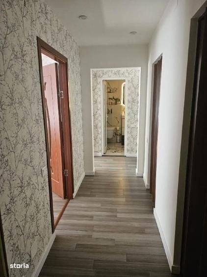 Apartament 3 camere Decomandat - 11