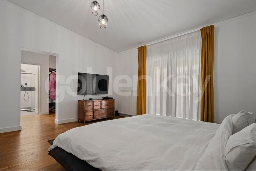 Casă cu 6 camere cu Canalizare în Pipera