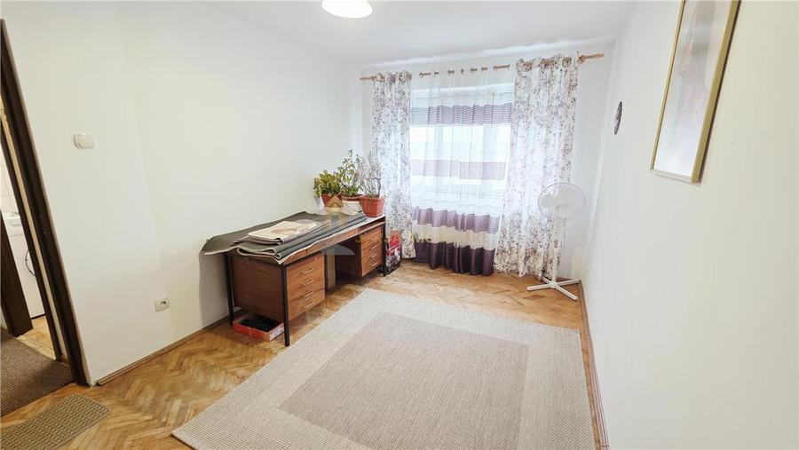 Apartament cu 4 camere decomandat, mobilat în Mănăștur