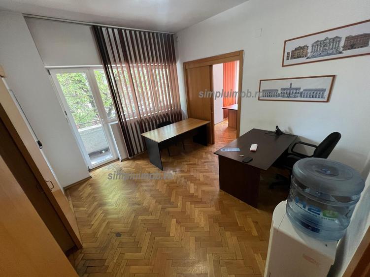 Apartament cu 2 camere semidecomandat, mobilat în Armeneasca
