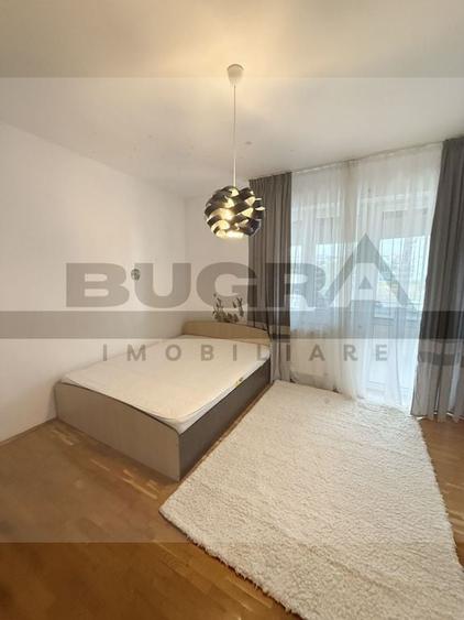 Apartament cu 4 camere semidecomandat, mobilat în Andrei Mureșanu