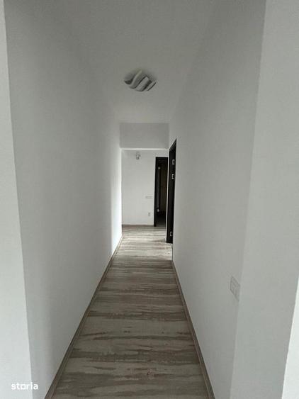 Apartament cu 4 camere în Drumul Taberei