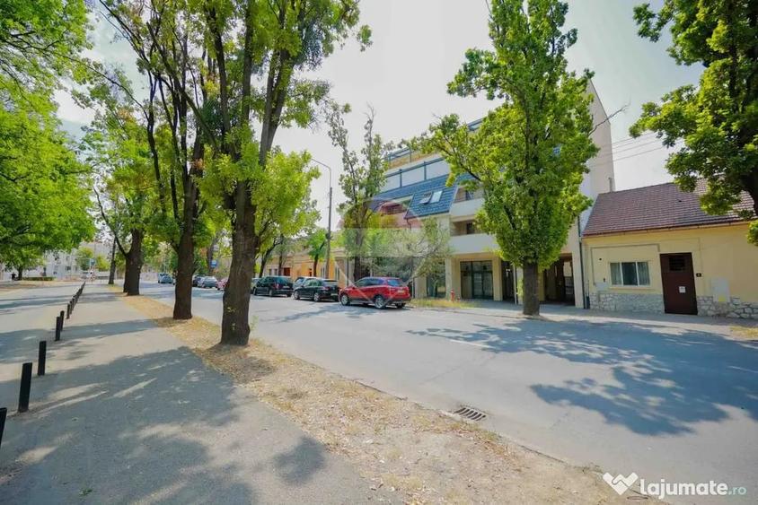 Apartament cu 2 camere decomandat în Ultracentral