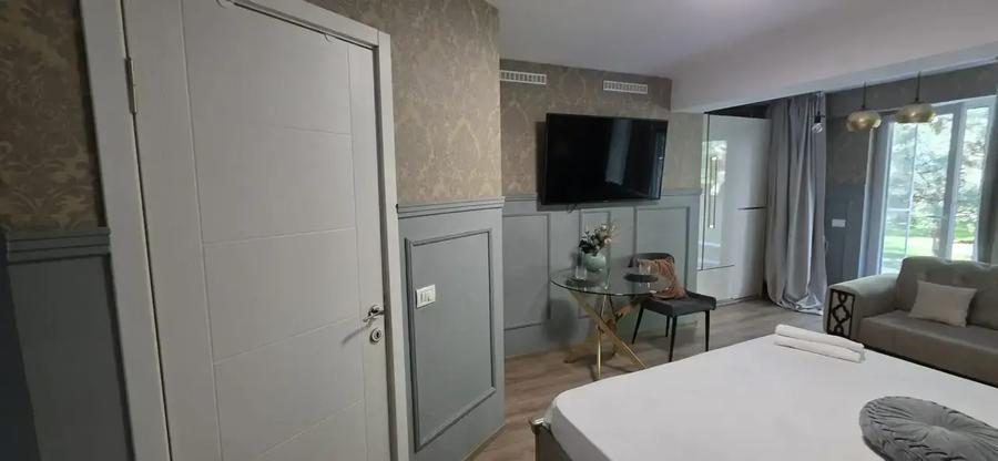 Apartament cu 3 camere decomandat, mobilat în Nord-Vest