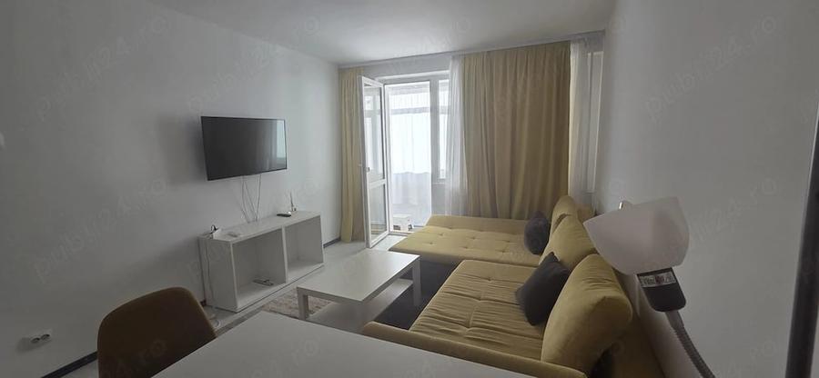 Apartament cu 3 camere decomandat în Giurgiului